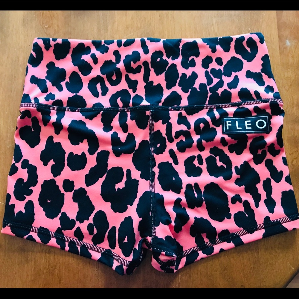 Fleo Coral Leopard Hi Rise size M